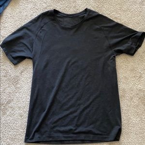 Lululemon Metal Vent Tech 2.0 Large Black